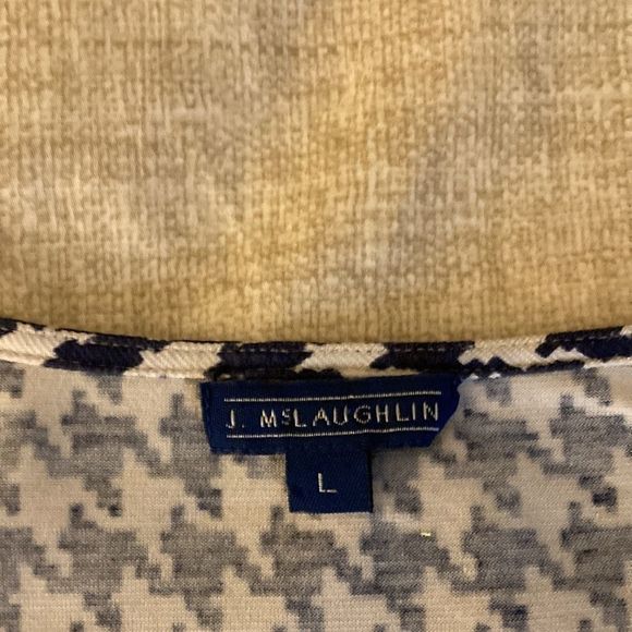 J McLaughlin Navy & Cream Houndstooth Check Silk 3/4 Sleeve Dress. Size Large. - Picture 5 of 6